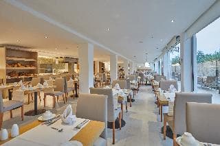 Stay at Monsuau Cala D'Or Boutique Hotel